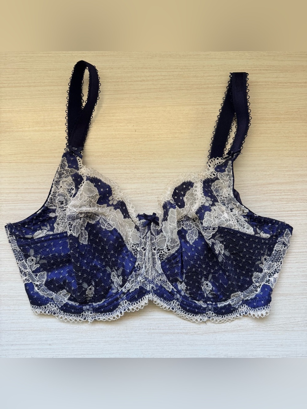 Panache Size 30F UK size Navy and Ivory Lace Underwire Bra with Bow